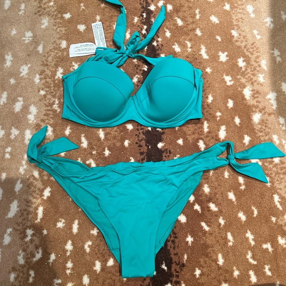 Green padded bikini OYSHO size M